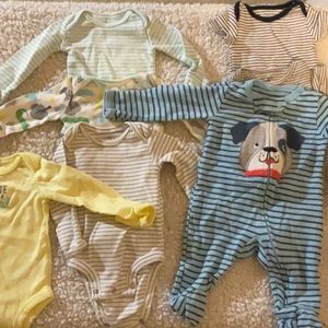 Newborn clothing lot of 7 pieces